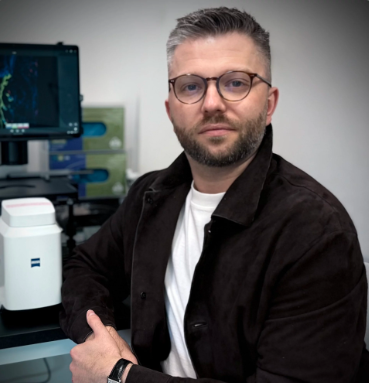 Xiao Tang Kong smiling